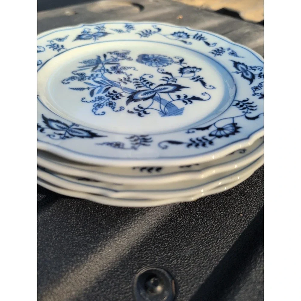 Blue Danube Japan Salad/Dessert Plates Set of 4 Blue Onion Floral 8.75